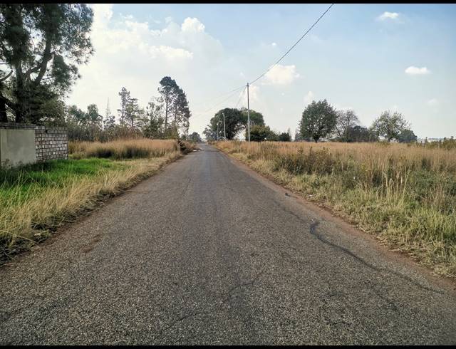 22,000M² VACANT LAND FOR SALE IN VULCANIA SOUTH